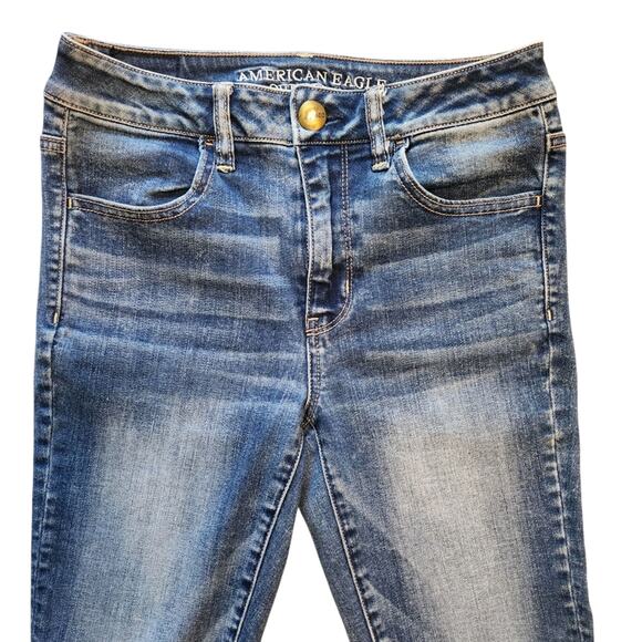 American Eagle Outfitters jeans Super Stretch distressed blue size 4 short - Picture 2 of 6